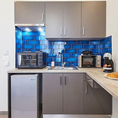 Live In A Funky & Renovated Studio Near Acropolis أثينا المظهر الخارجي الصورة