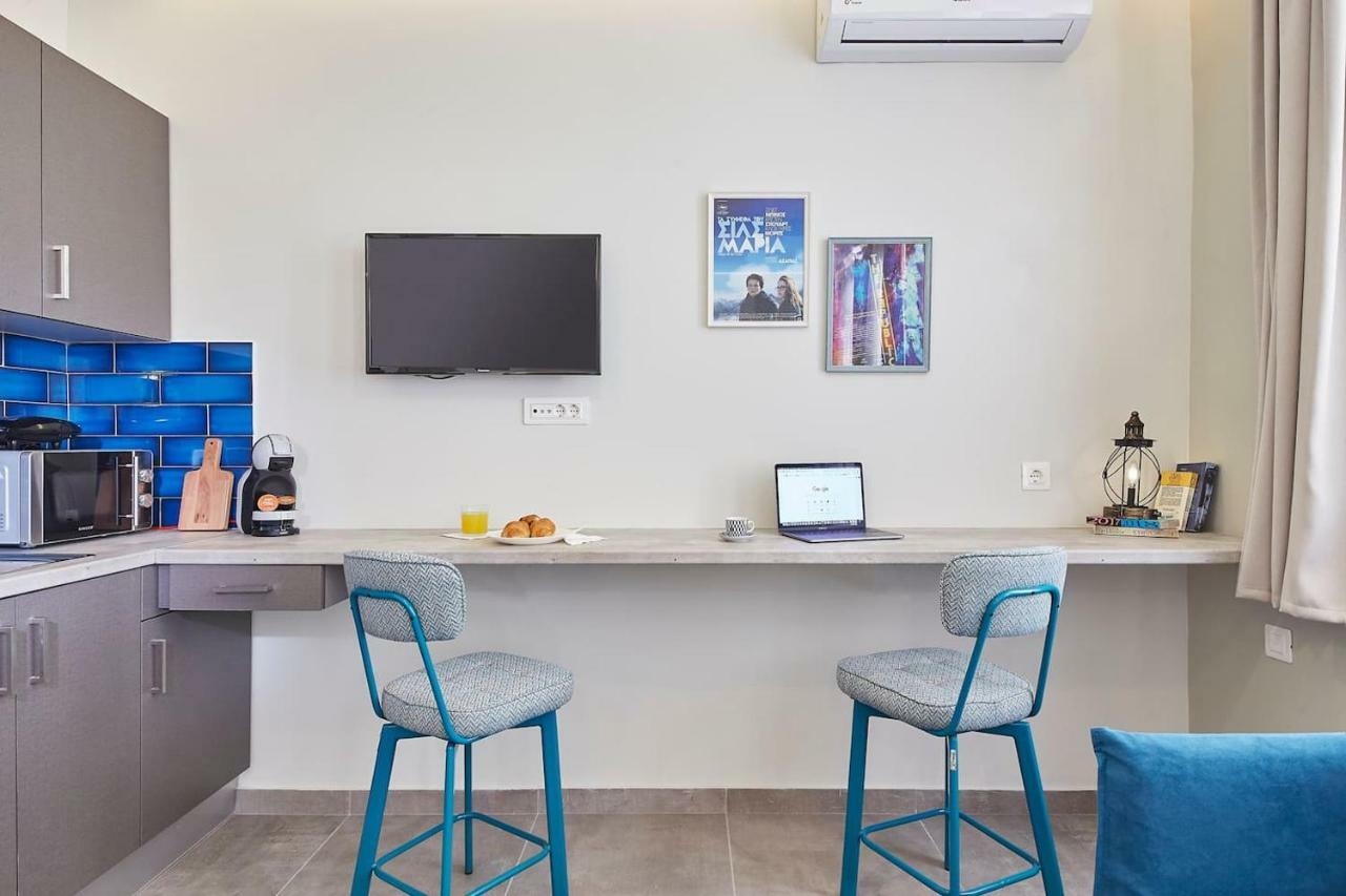 Live In A Funky & Renovated Studio Near Acropolis أثينا المظهر الخارجي الصورة